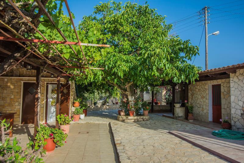 Porto Giardino Apartments Psarou  Екстер'єр фото